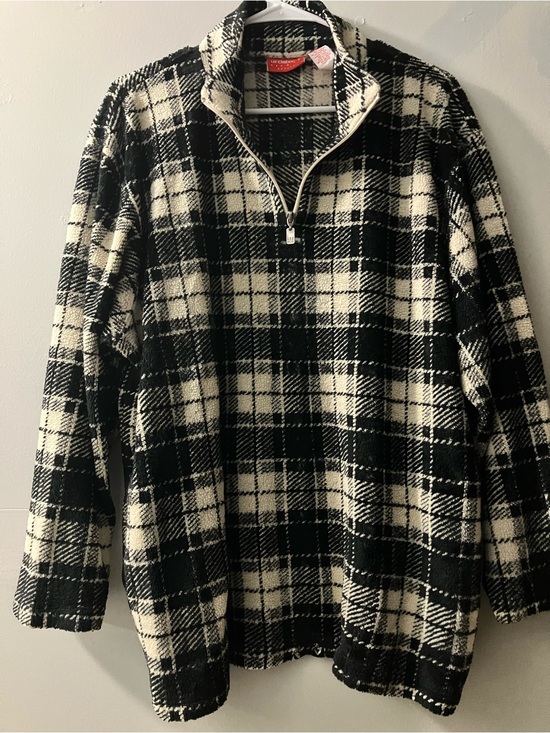 Liz Claiborne Tops - Liz Claiborne Black and White Plaid Half-Zip Sweater